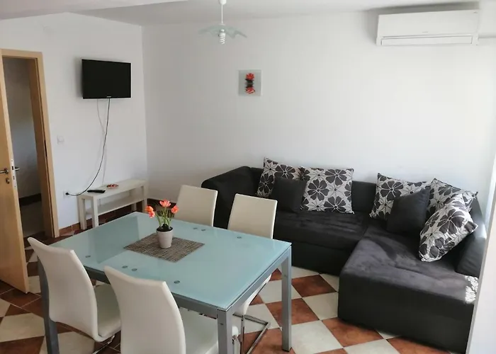 With Parking Space - 20183 Apartmán *