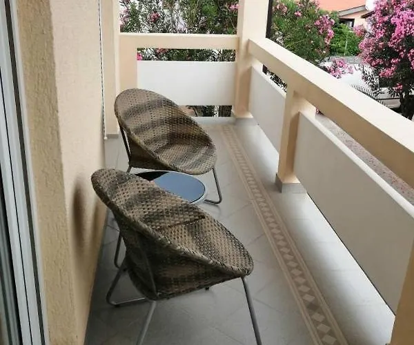 With Parking Space - 20183 * Vir